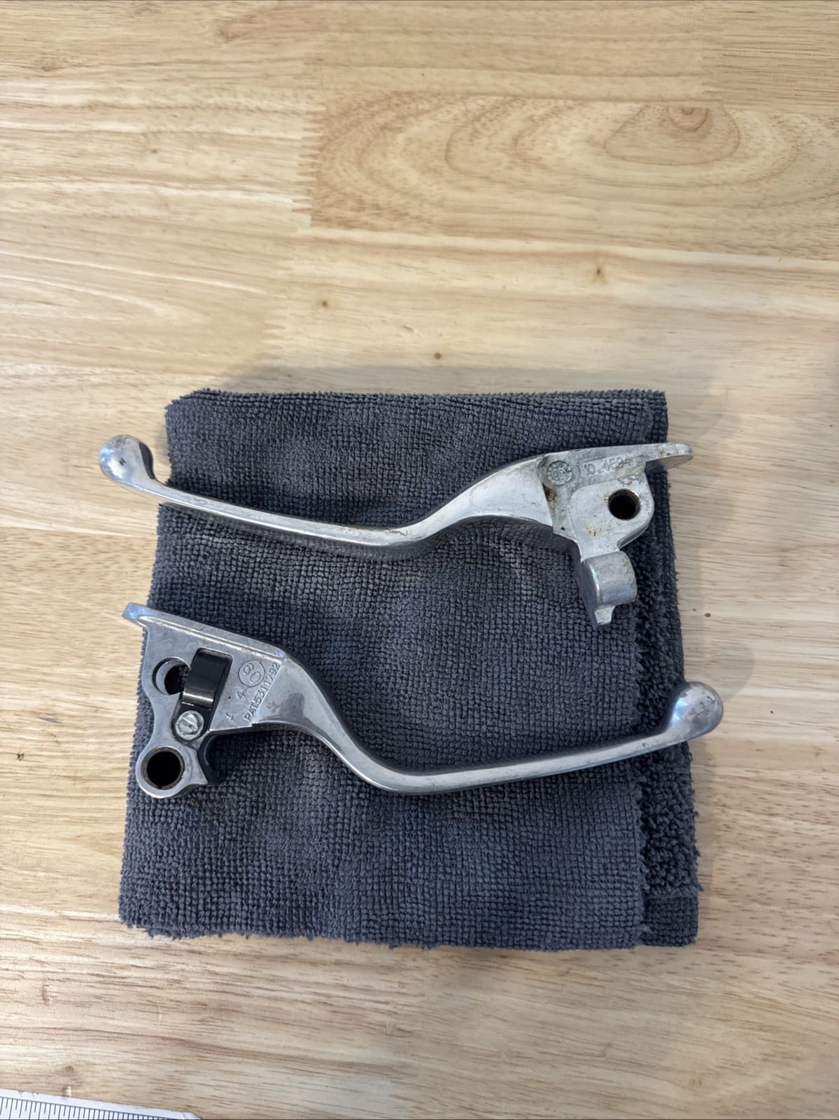 OEM Harley Davidson Touring Hand Control Lever 10.4594/ 5311792 Levers Pair
