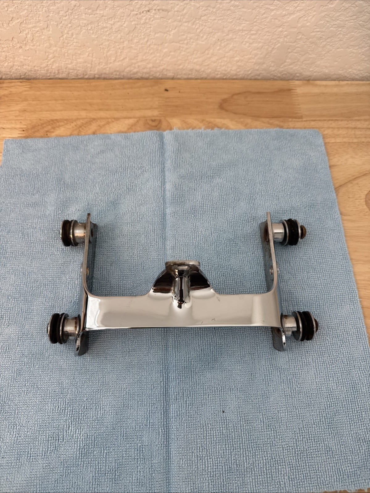 Harley Genuine Springer Softail Chrome Windshield Mount Bracket Fxsts Flsts OEM