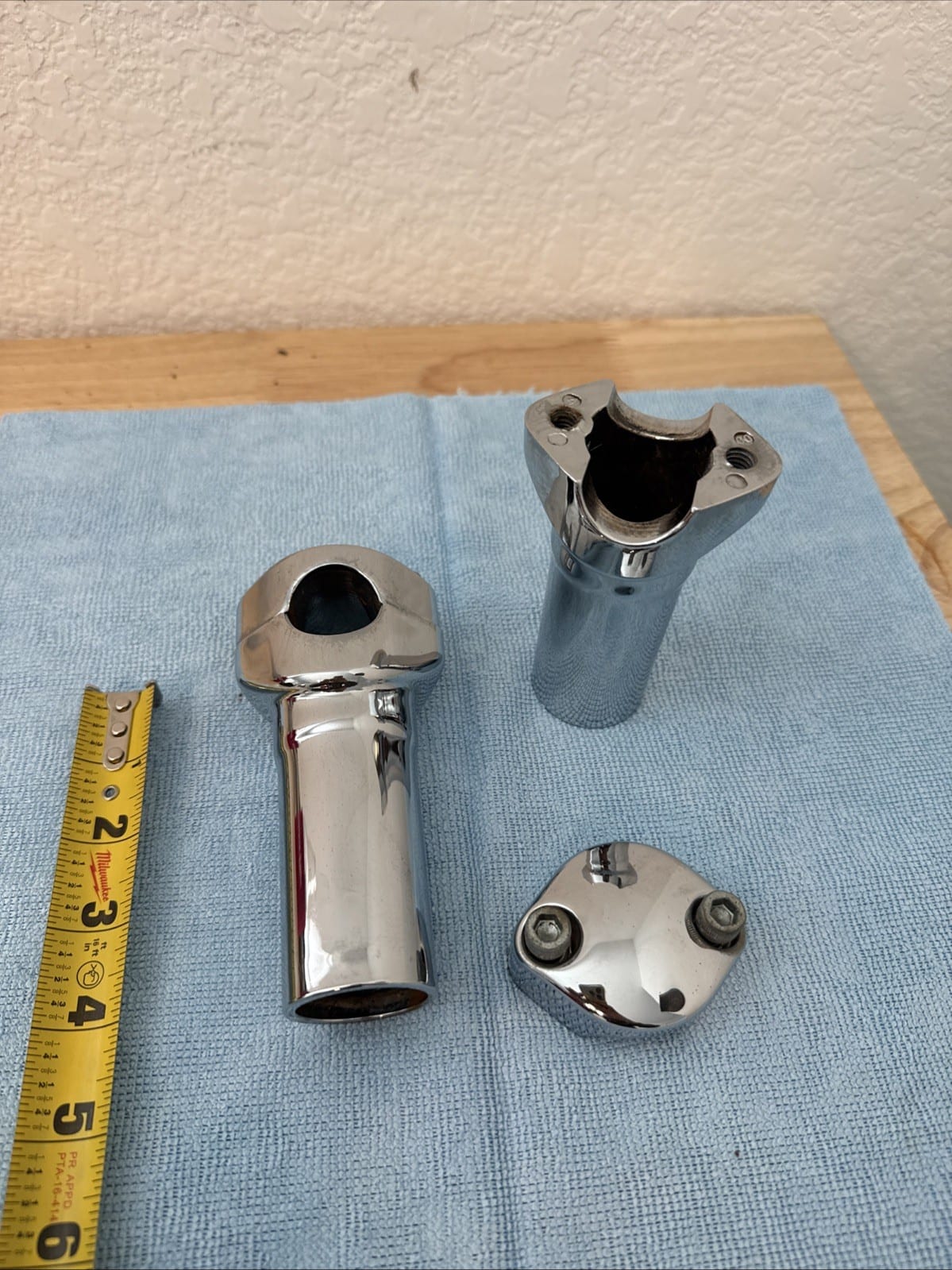 Harley Springer Softail Handlebar Risers Chrome Short Good Threads OEM Short 4”