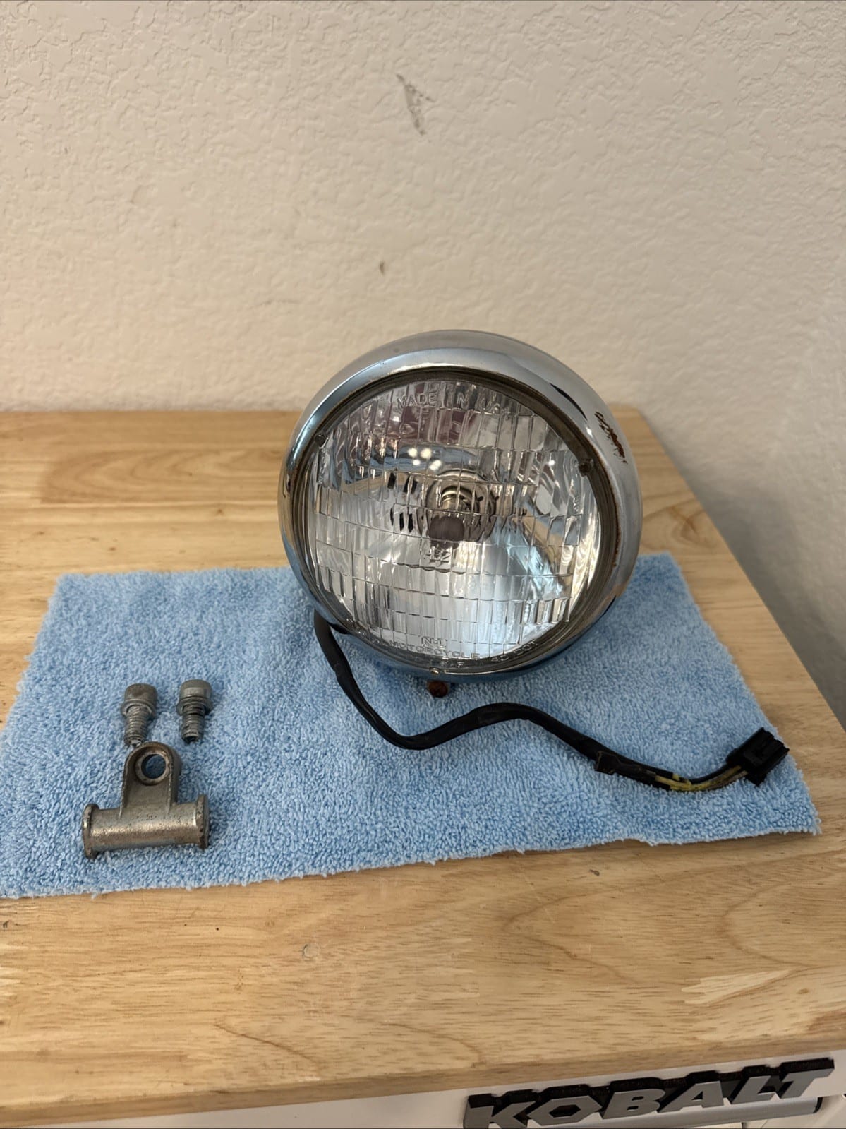 OEM Harley Davidson Springer Headlight With Mount And Wires 5 3/4” Head Light