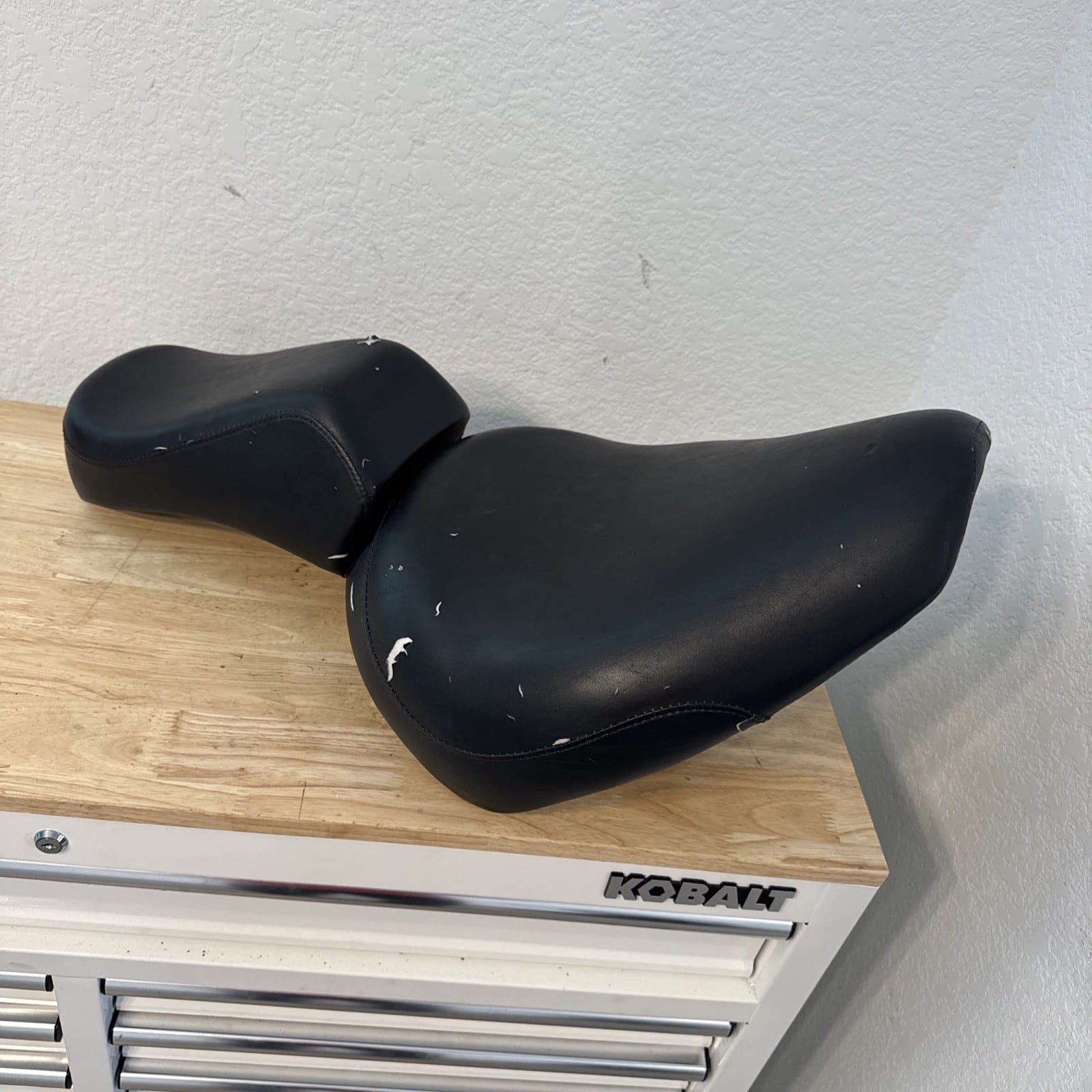 Harley Davidson 52602-00 Night Train / Softail Springer Seat 2000-2005 FXST