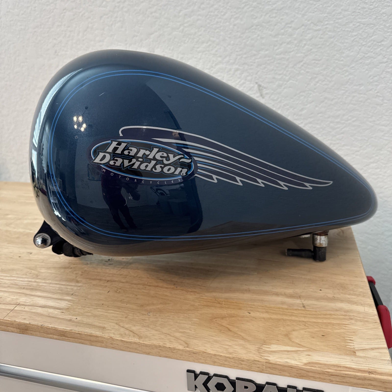 Harley-Davidson 01 Softail Springer Fuel Tank Gas FXSTSI Luxury Blue 2001 Dented