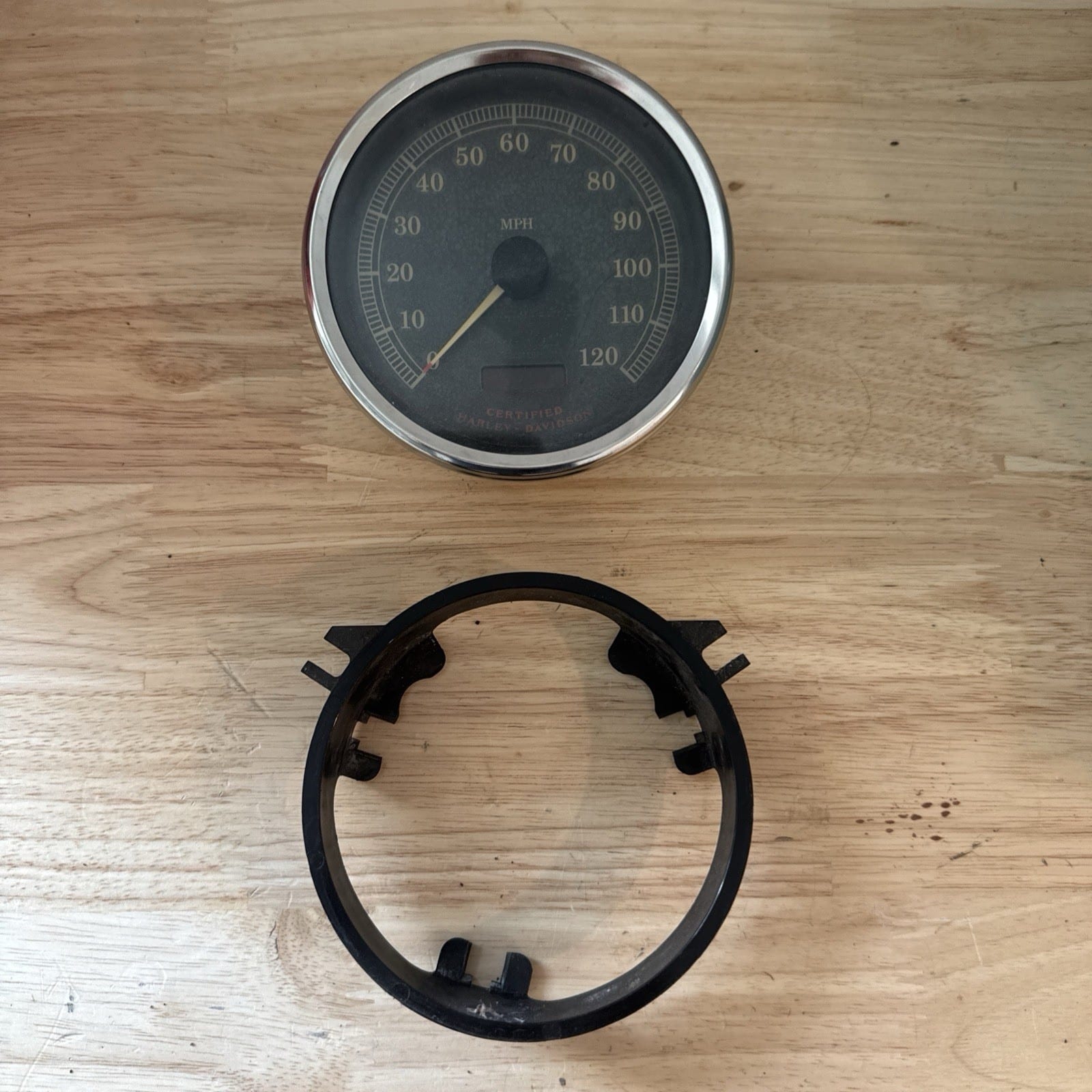 00-06 Harley Softail FXST Speedometer 10,680 Miles 2001 67033-99